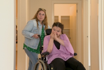 Shania and her mum in her new specialist disability accommodation share house